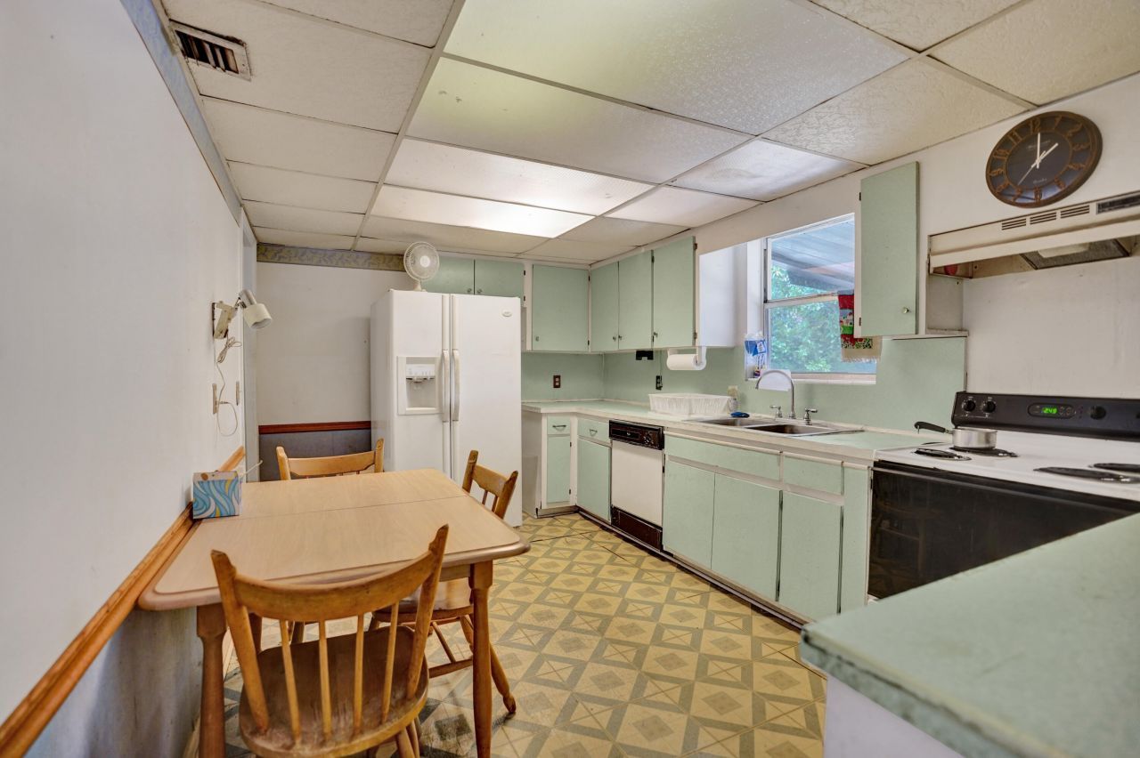 2886 Floral Road, Lake Worth, FL 33462 Photo