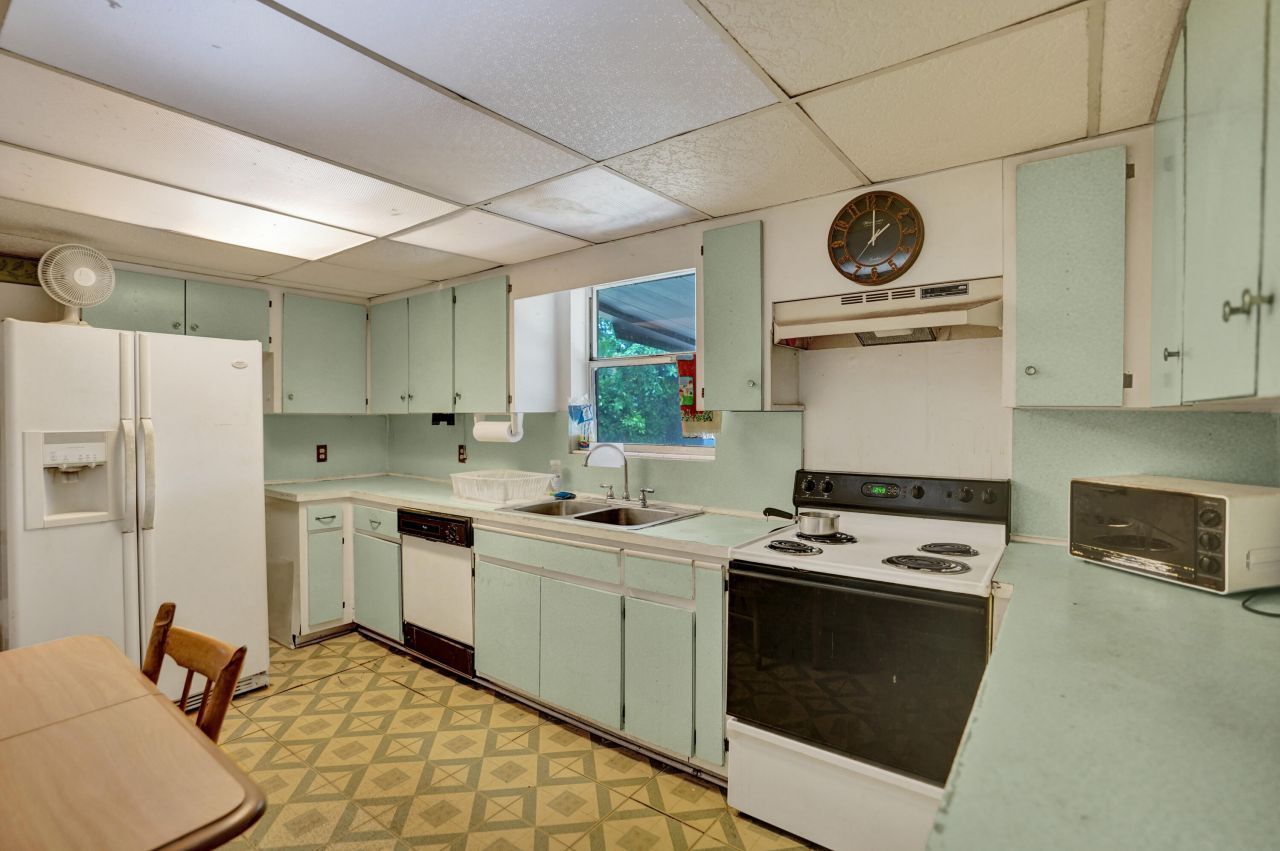 2886 Floral Road, Lake Worth, FL 33462 Photo