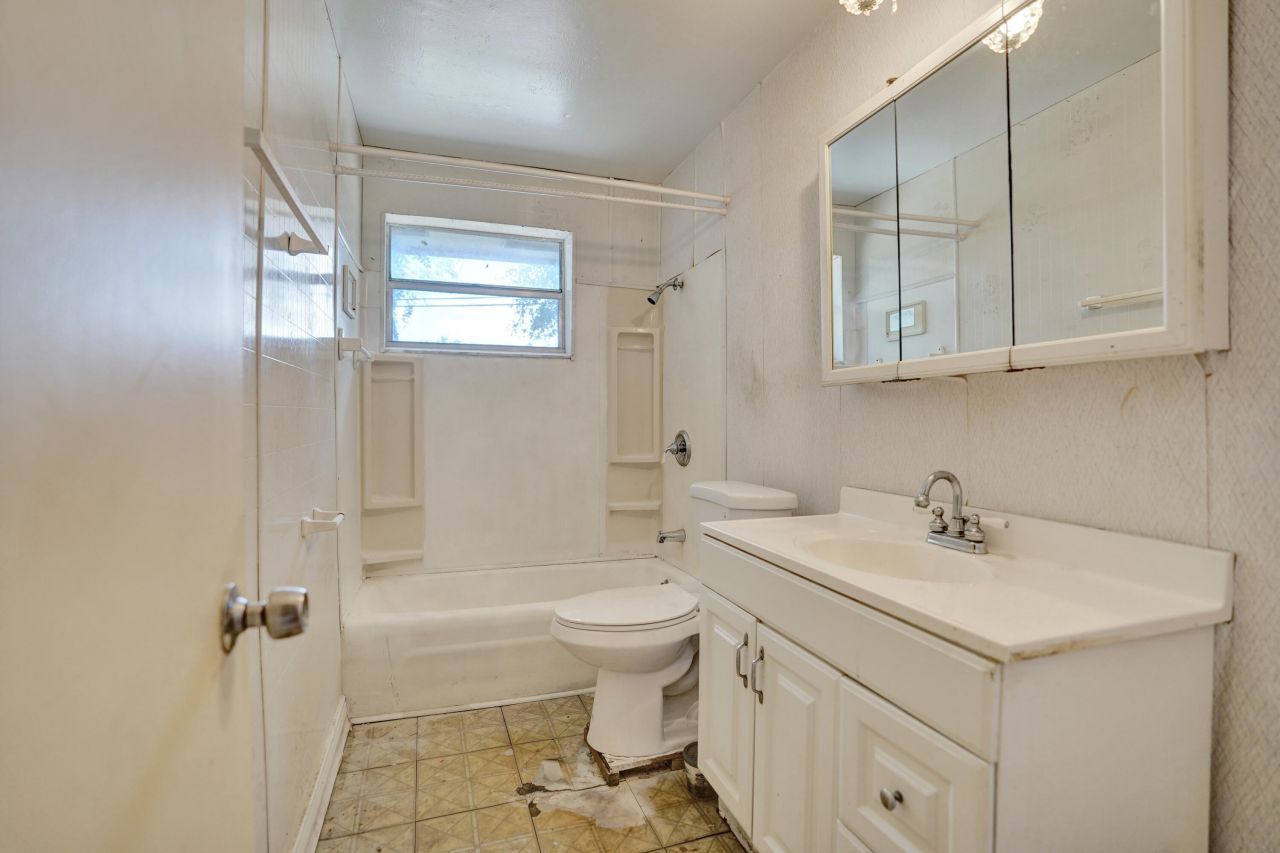 2886 Floral Road, Lake Worth, FL 33462 Photo