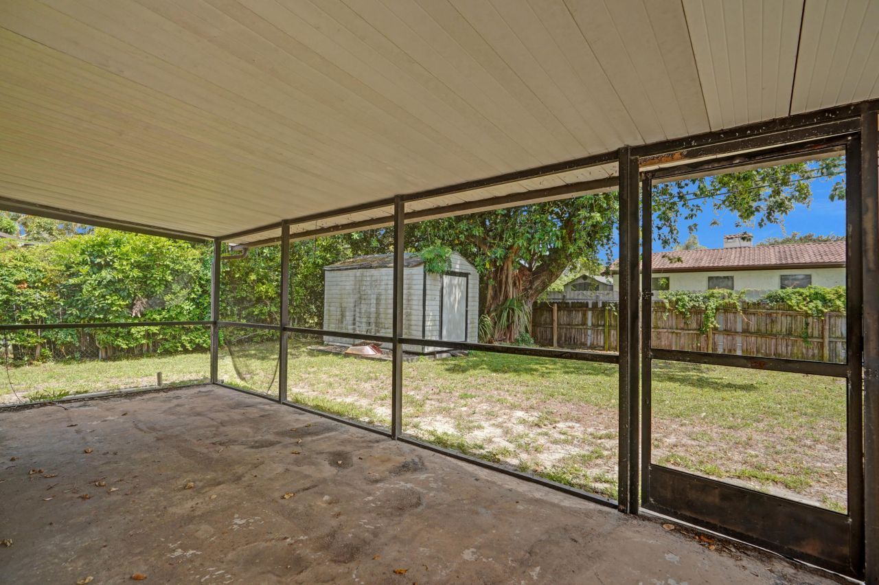 2886 Floral Road, Lake Worth, FL 33462 Photo