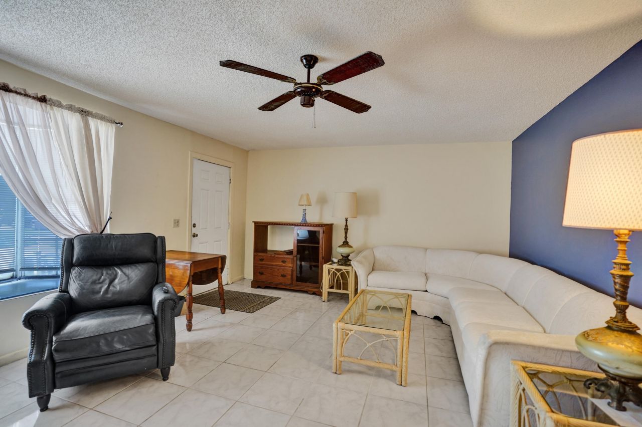 2886 Floral Road, Lake Worth, FL 33462 Photo