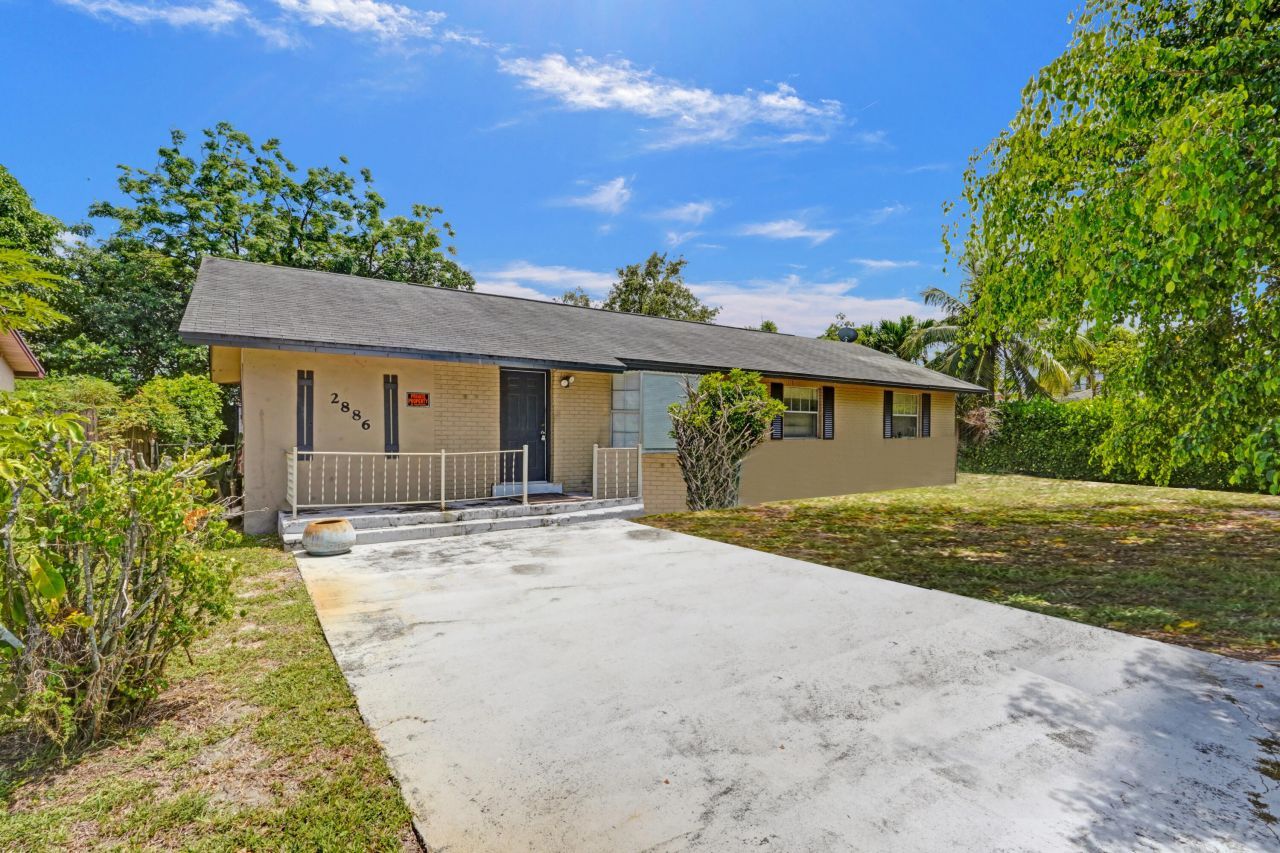 2886 Floral Road, Lake Worth, FL 33462 Photo