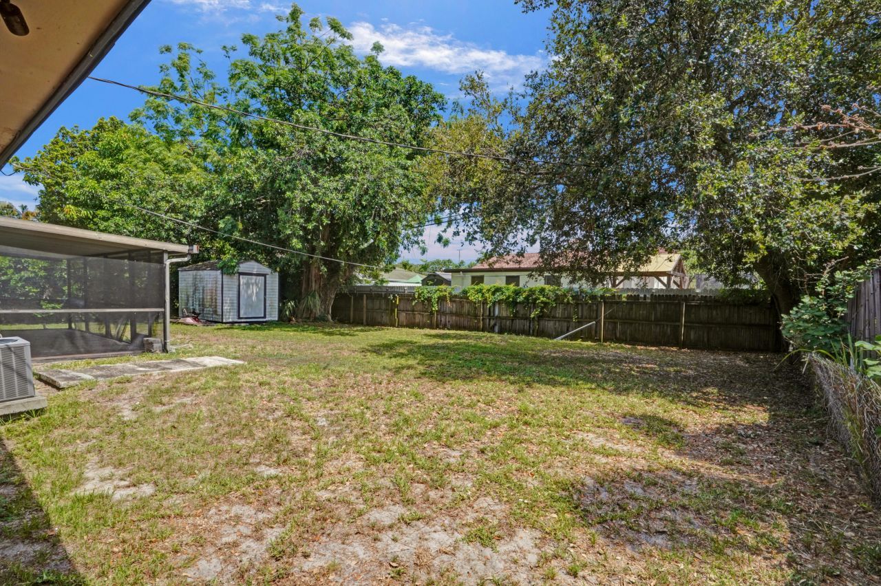 2886 Floral Road, Lake Worth, FL 33462 Photo