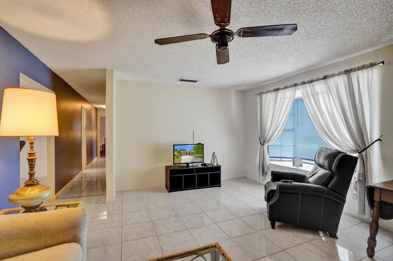 2886 Floral Road, Lake Worth, FL 33462 Photo