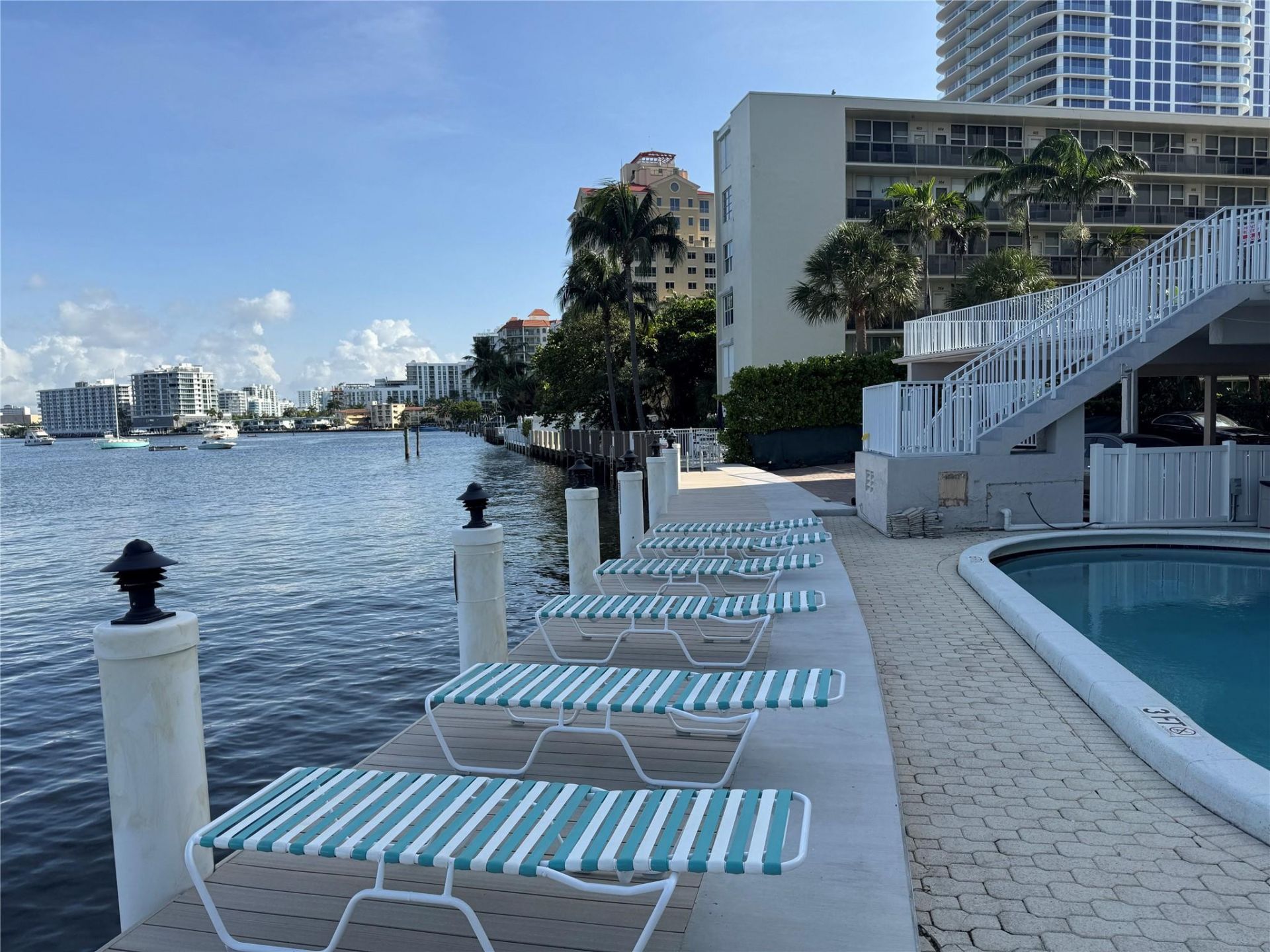 95 N Birch Road, Unit 402, Fort Lauderdale, FL 33304 Photo