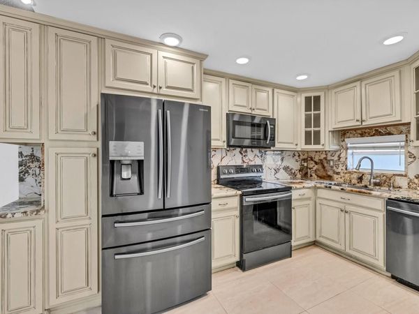 8941 S Hollybrook Boulevard, Unit 104, Pembroke Pines, FL 33025