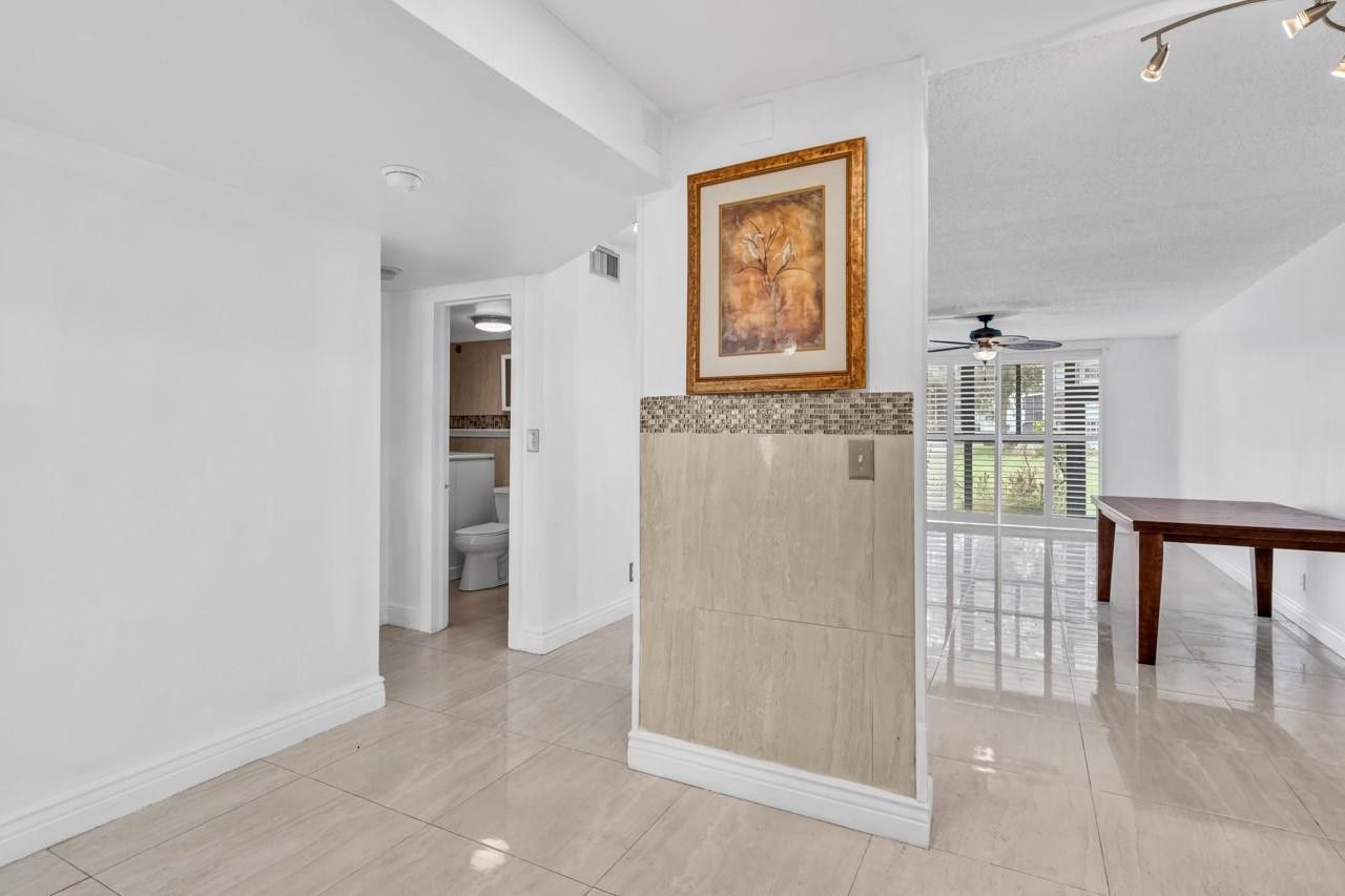 8941 S Hollybrook Boulevard, Unit 104, Pembroke Pines, FL 33025 Photo
