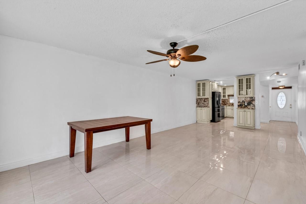 8941 S Hollybrook Boulevard, Unit 104, Pembroke Pines, FL 33025 Photo