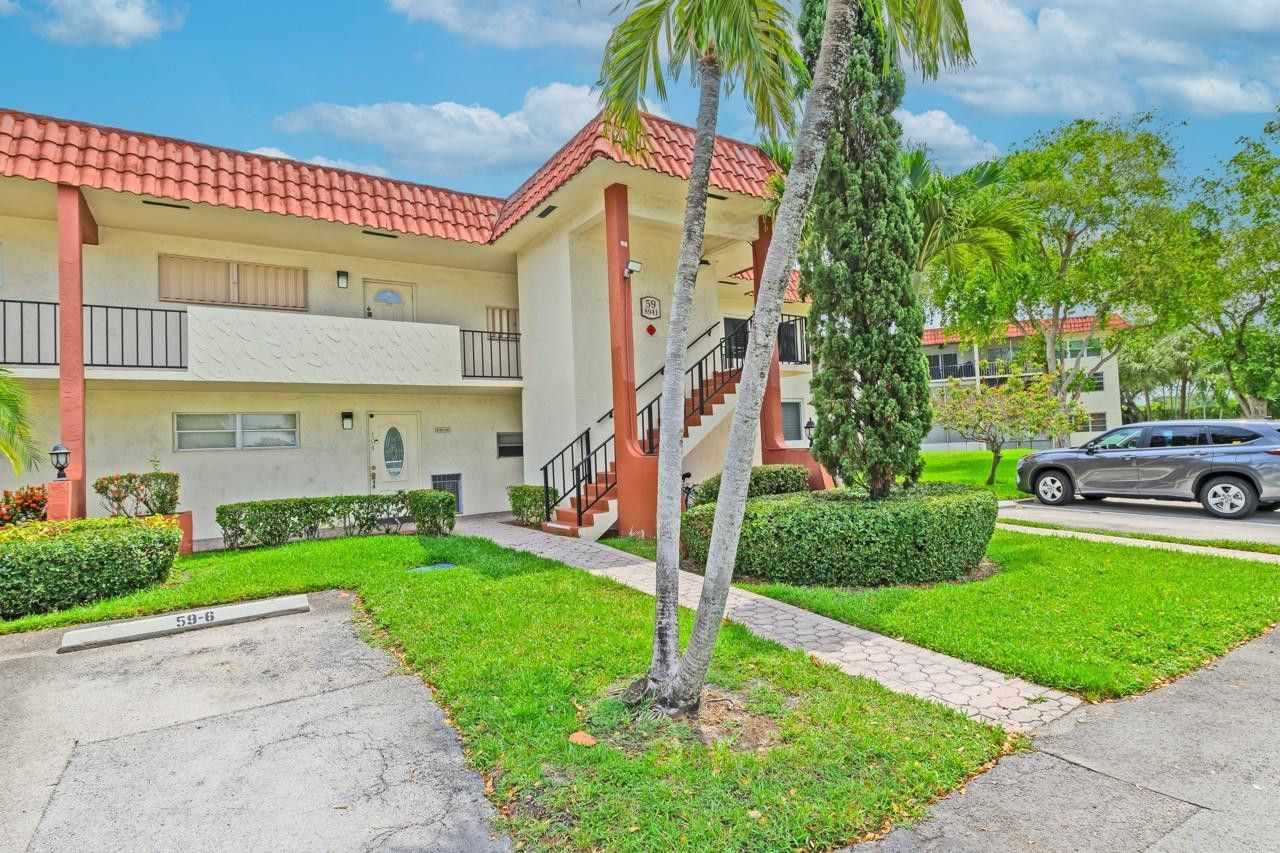8941 S Hollybrook Boulevard, Unit 104, Pembroke Pines, FL 33025 Photo