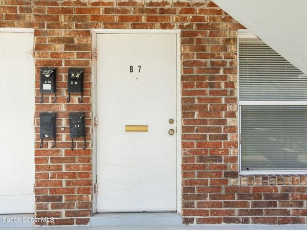 190 E Olmstead Drive, Unit B7, Titusville, FL 32780