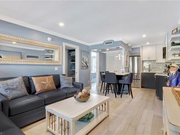 1295 Gulf Shore BLVD S, Unit 136, NAPLES, FL 34102