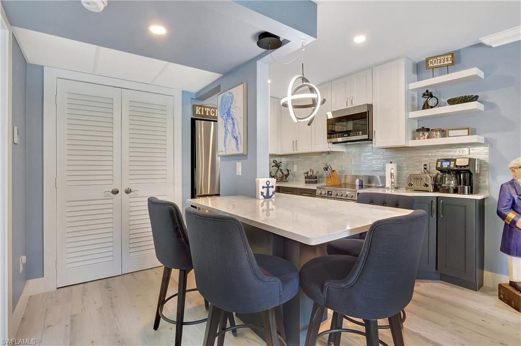 1295 Gulf Shore Blvd S, Unit 136, Naples, FL 34102 Photo