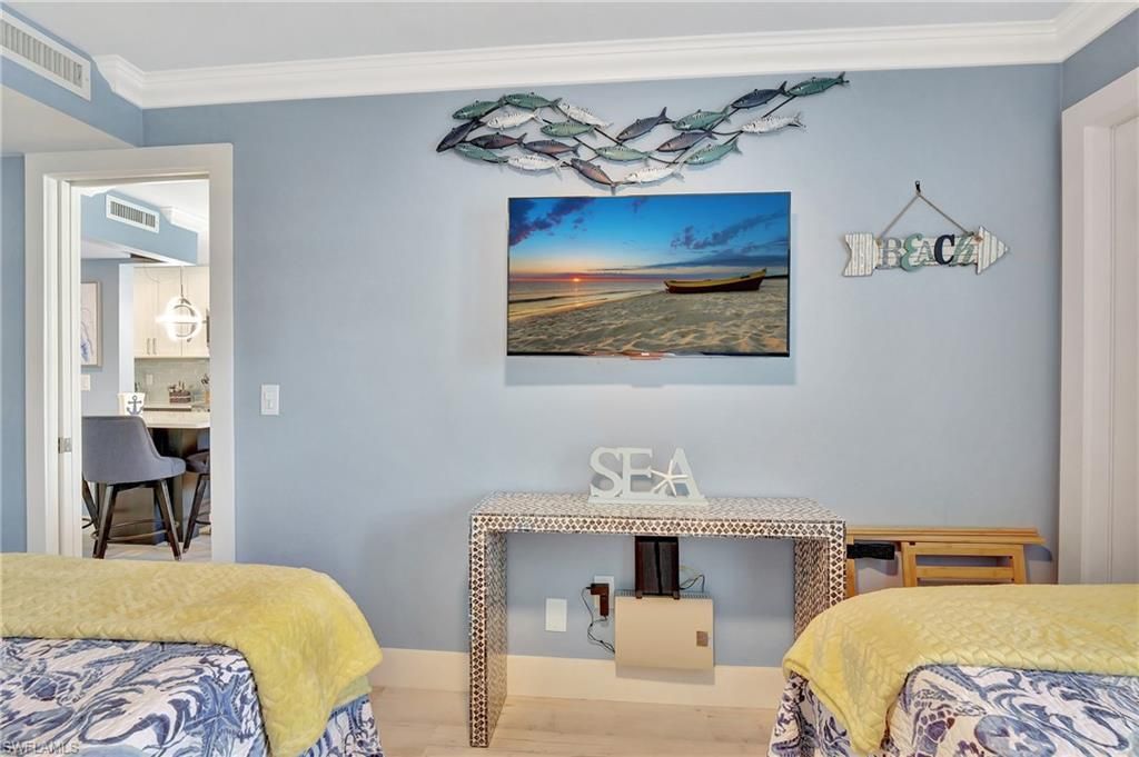 1295 Gulf Shore Blvd S, Unit 136, Naples, FL 34102 Photo