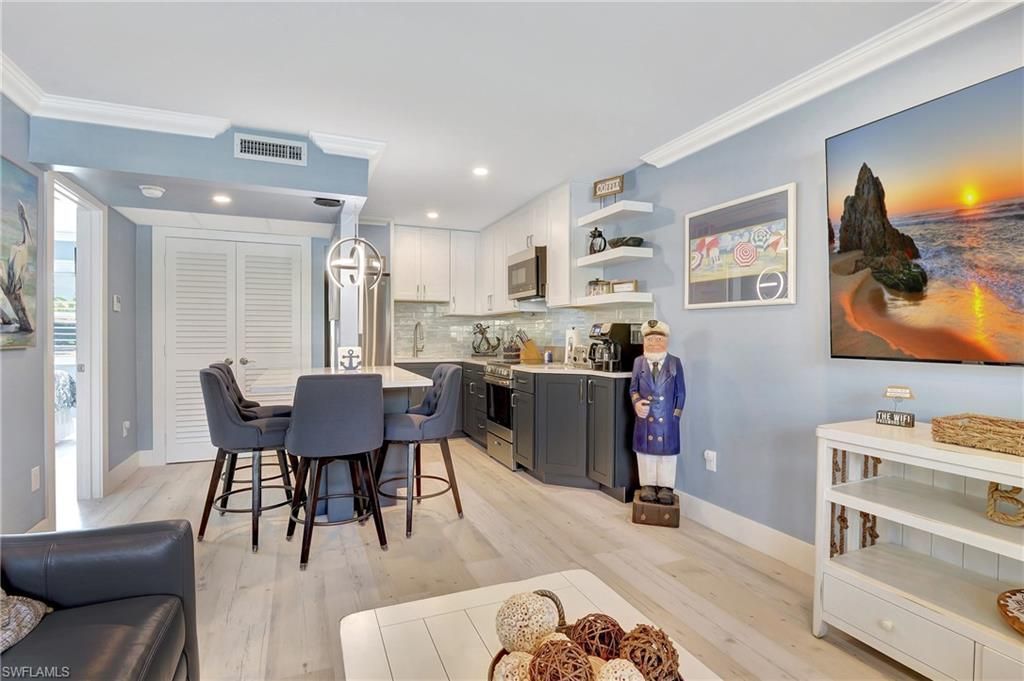 1295 Gulf Shore Blvd S, Unit 136, Naples, FL 34102 Photo