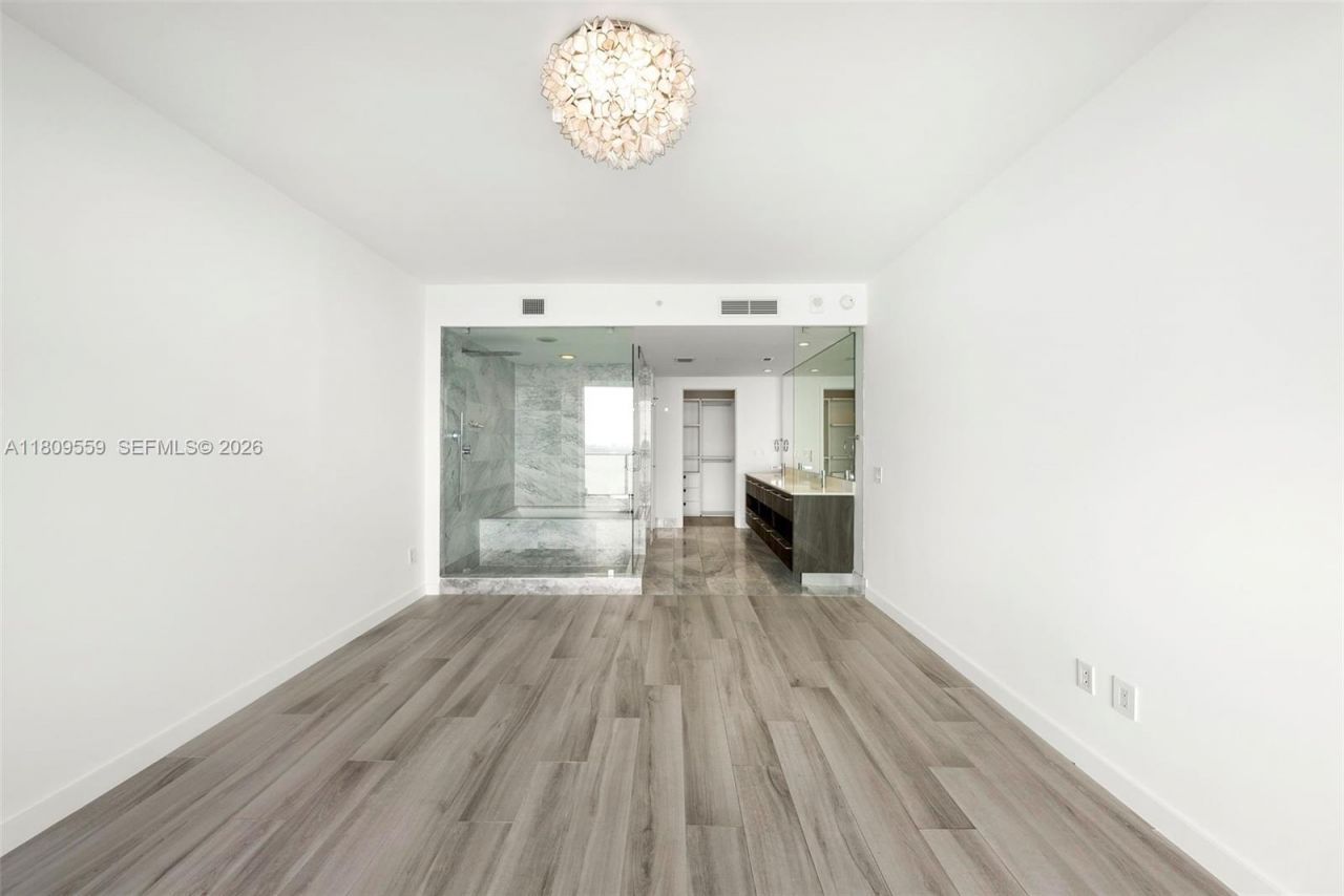 3131 NE 7th Ave, Unit 3104, Miami, FL 33137 Photo