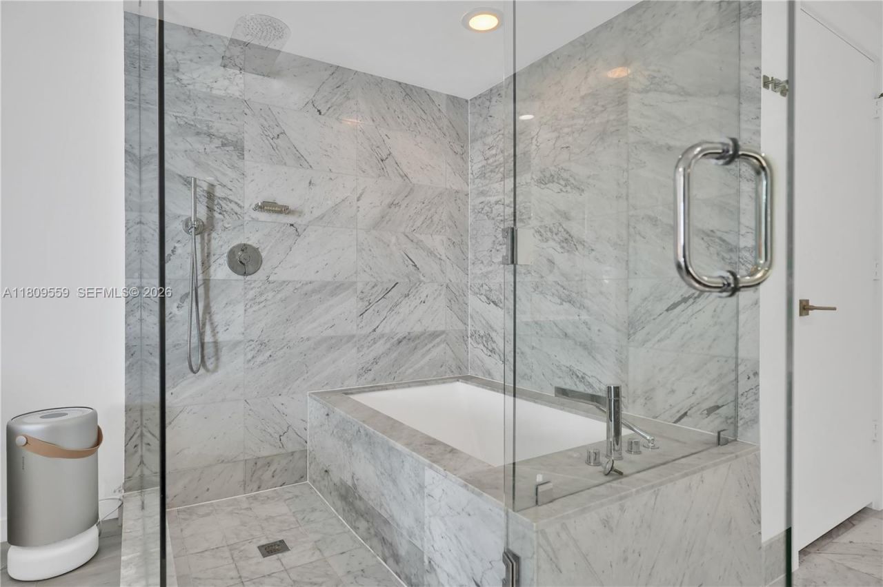 3131 NE 7th Ave, Unit 3104, Miami, FL 33137 Photo