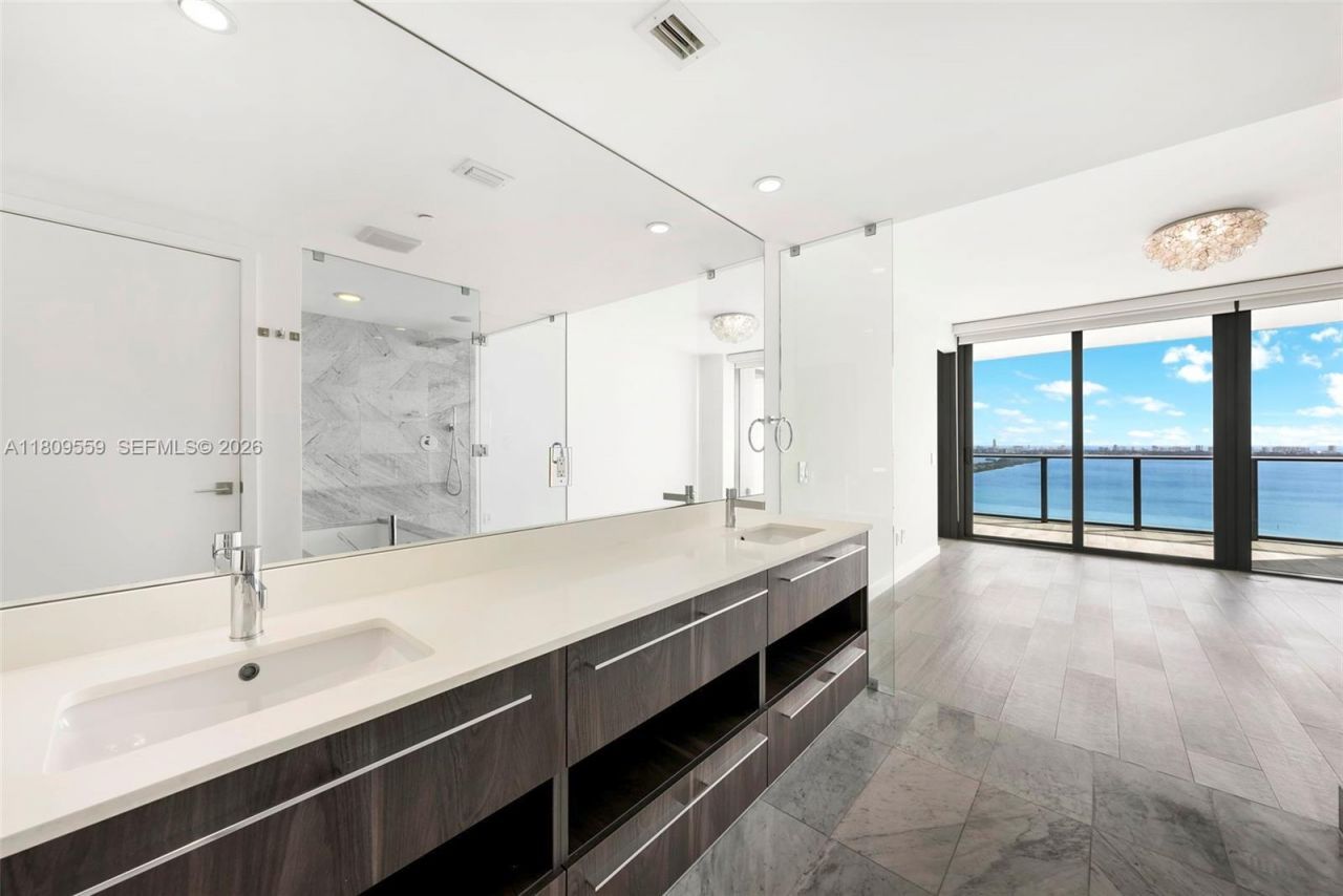 3131 NE 7th Ave, Unit 3104, Miami, FL 33137 Photo