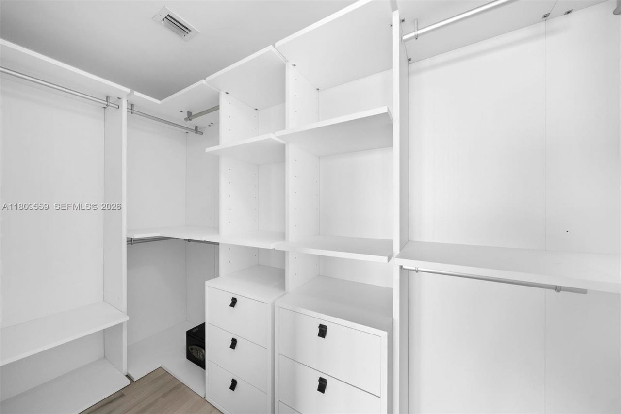 3131 NE 7th Ave, Unit 3104, Miami, FL 33137 Photo