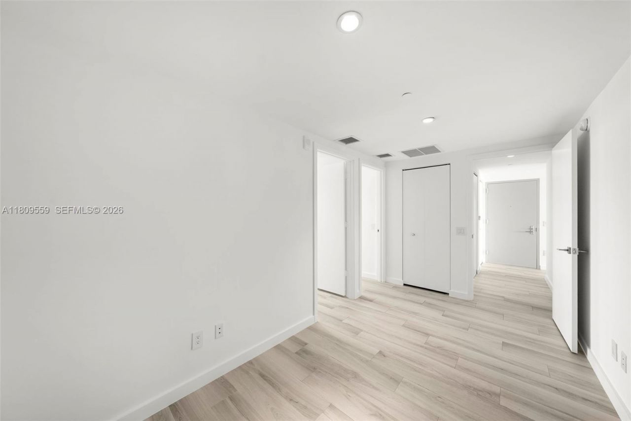 3131 NE 7th Ave, Unit 3104, Miami, FL 33137 Photo