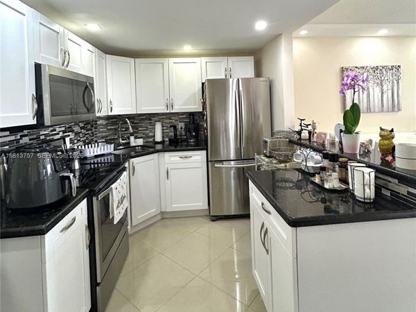 3200 NE 7th Ct, Unit 306C, Pompano Beach, FL 33062