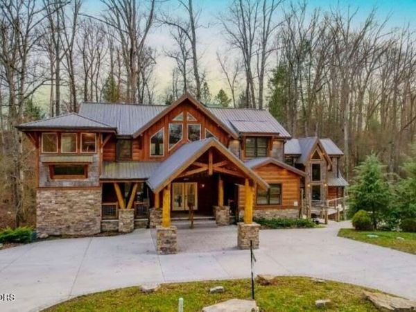 2716 Dayne Drive, Sevierville, TN 37876