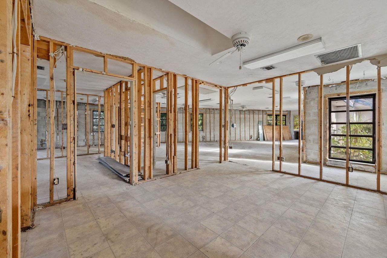 1544 Periwinkle Way, Sanibel, FL 33957 Photo