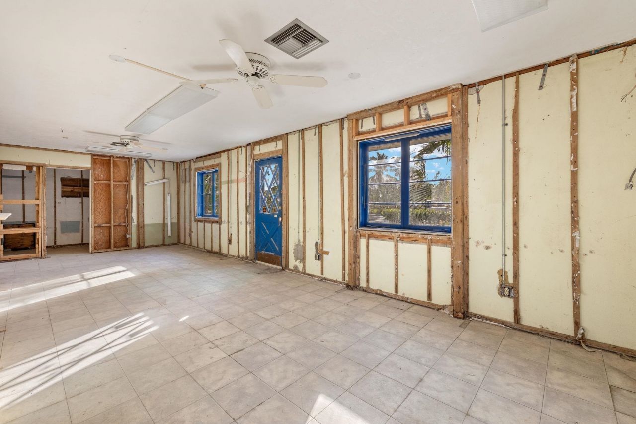 1544 Periwinkle Way, Sanibel, FL 33957 Photo