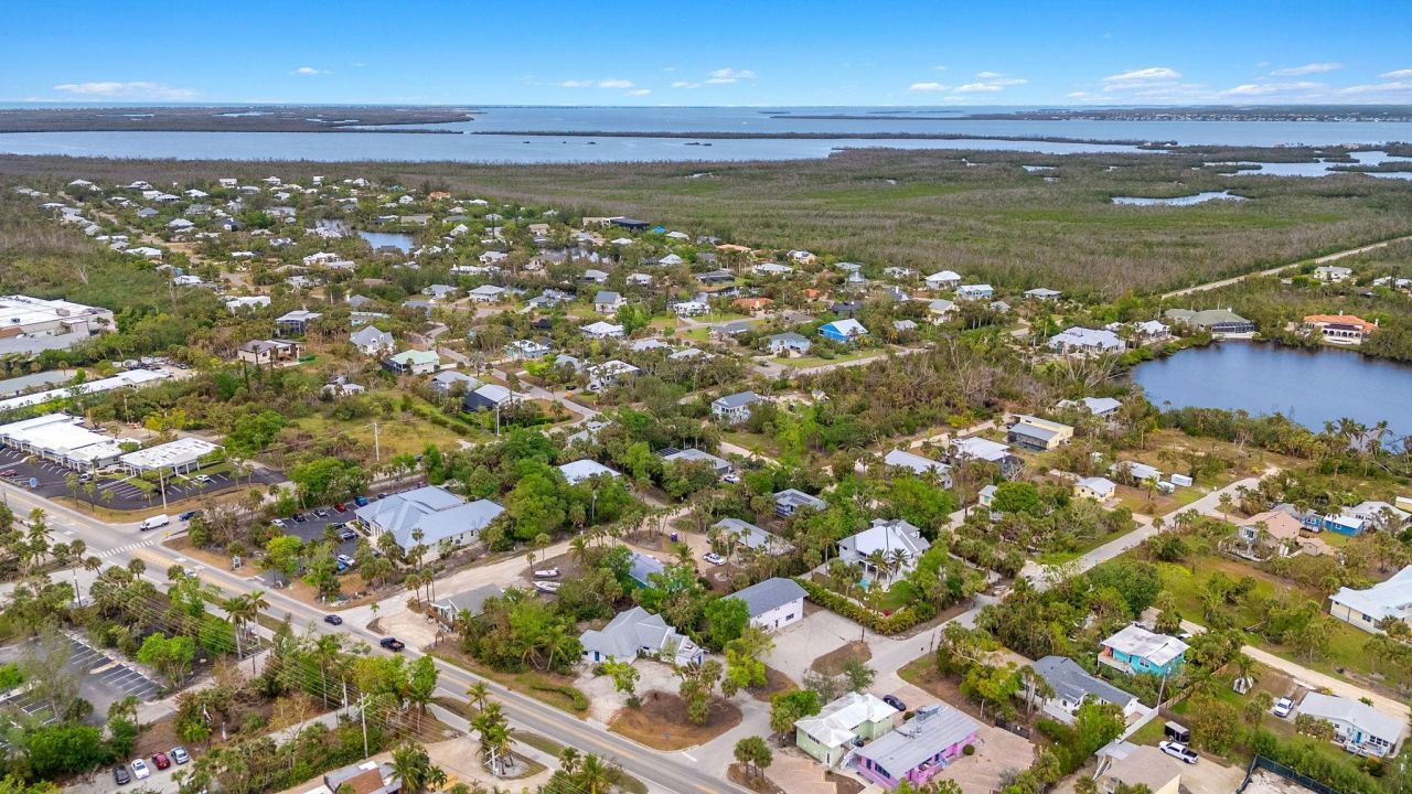 905 Fitzhugh St, Sanibel, FL 33957 Photo