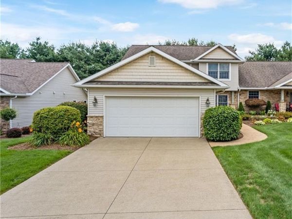 46 Hidden Pond Drive, Doylestown, OH 44230