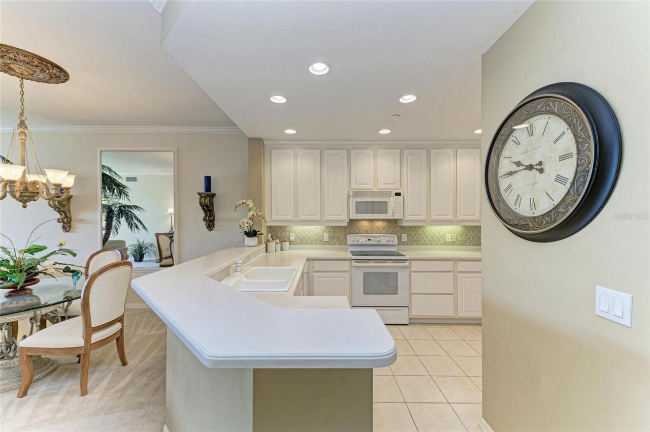 8422 Wethersfield Run, Unit 103, Lakewood Ranch, FL 34202 Photo