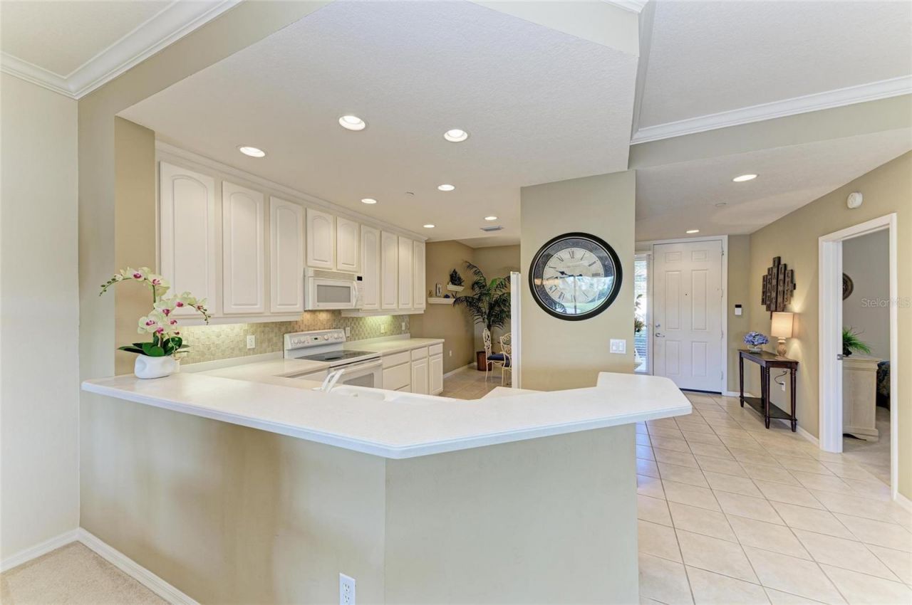 8422 Wethersfield Run, Unit 103, Lakewood Ranch, FL 34202 Photo