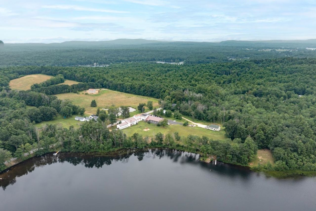 275 Jenness Pond Road, Northwood, NH 03261 Main Photo