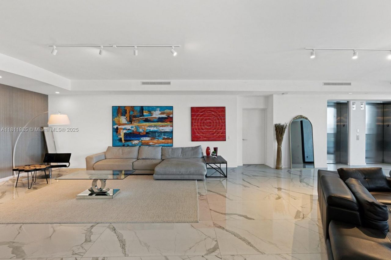 18555 Collins Ave, Unit 1703, Sunny Isles Beach, FL 33160 Photo