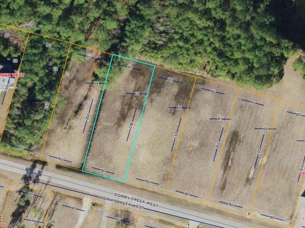 65 W Dowry Creek, Belhaven, NC 27810
