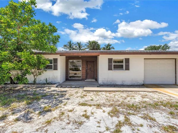 310 AVENIDA MILANO, SARASOTA, FL 34242