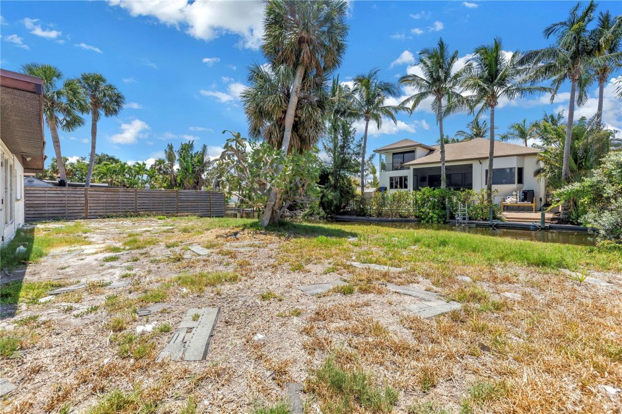 310 Avenida Milano, Sarasota, FL 34242 Photo