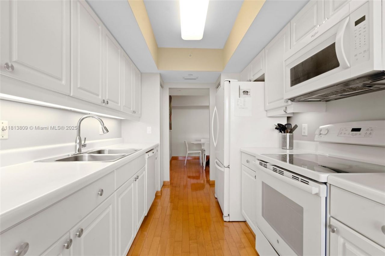 21205 Yacht Club Dr, Unit 707, Aventura, FL 33180 Photo