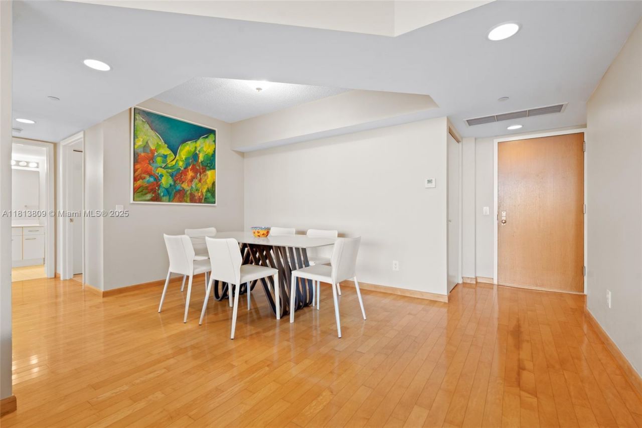 21205 Yacht Club Dr, Unit 707, Aventura, FL 33180 Photo