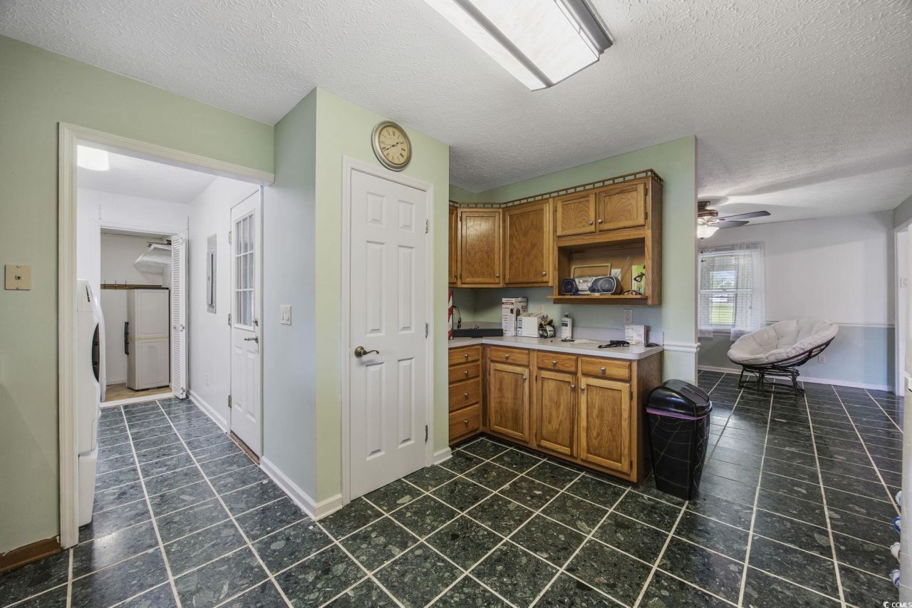 1342 Highway 90 Photo 6