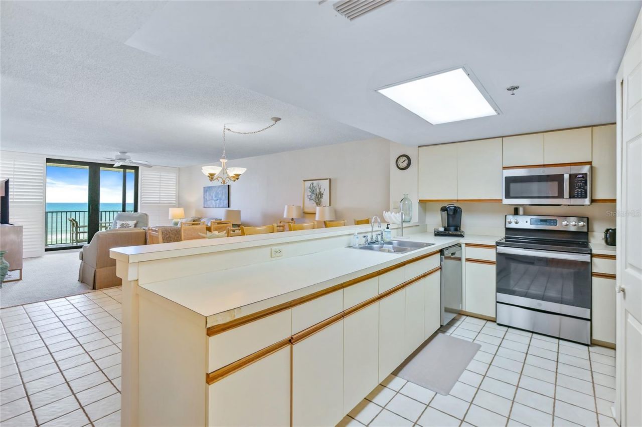 6727 Turtlemound Road, Unit 318, New Smyrna Beach, FL 32169 Photo