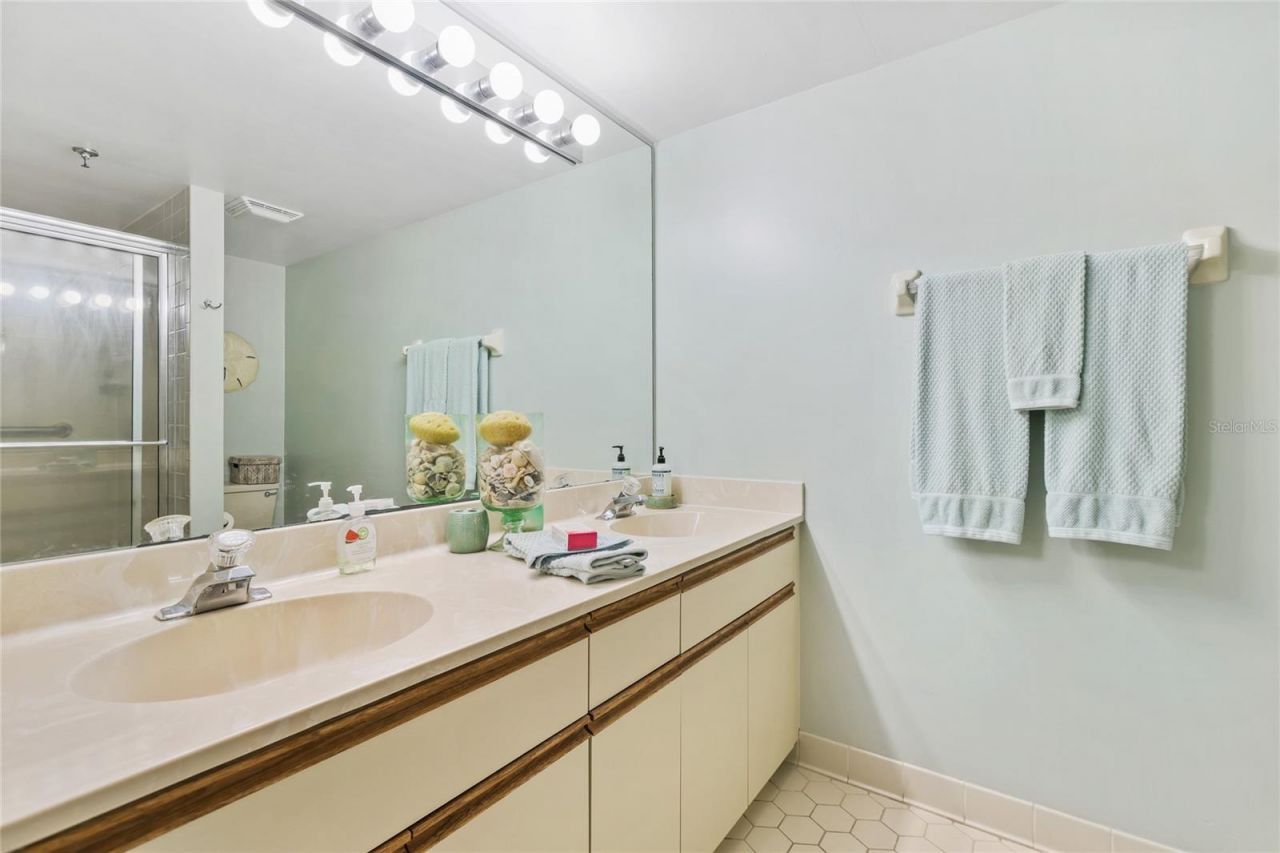 6727 Turtlemound Road, Unit 318, New Smyrna Beach, FL 32169 Photo
