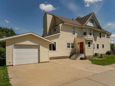 520 State Street, West Concord, MN 55985