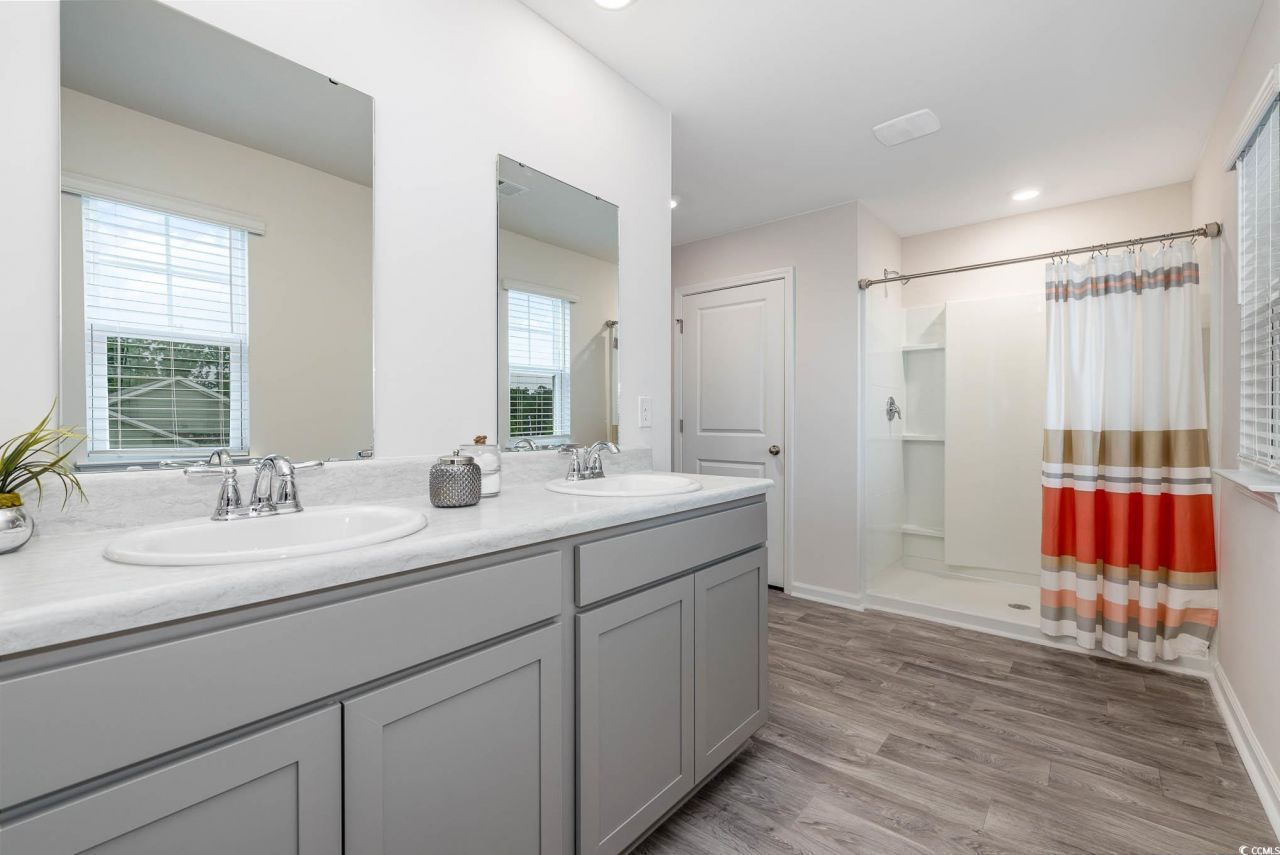 579 Strawberry Field Way Photo 23