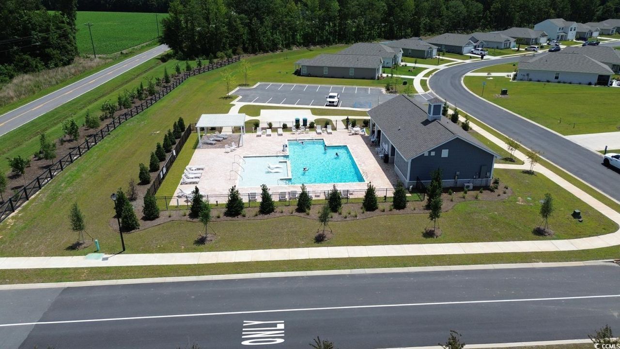 579 Strawberry Field Way Photo 33