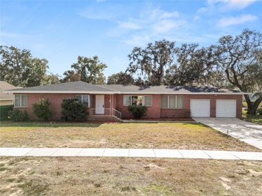 111 E ORANGE STREET, DAVENPORT, FL 33837