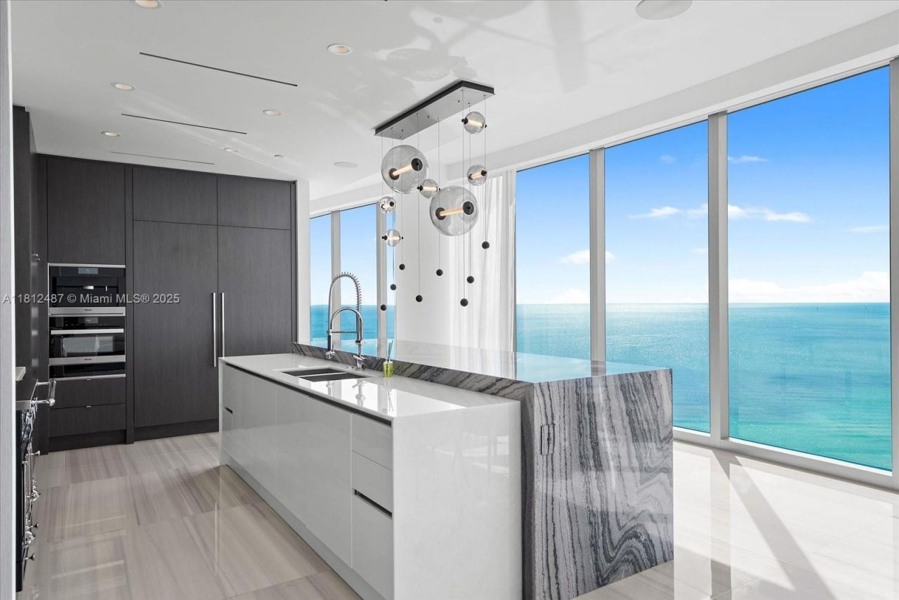 17901 Collins Ave, Unit 3004, Sunny Isles Beach, FL 33160 Photo