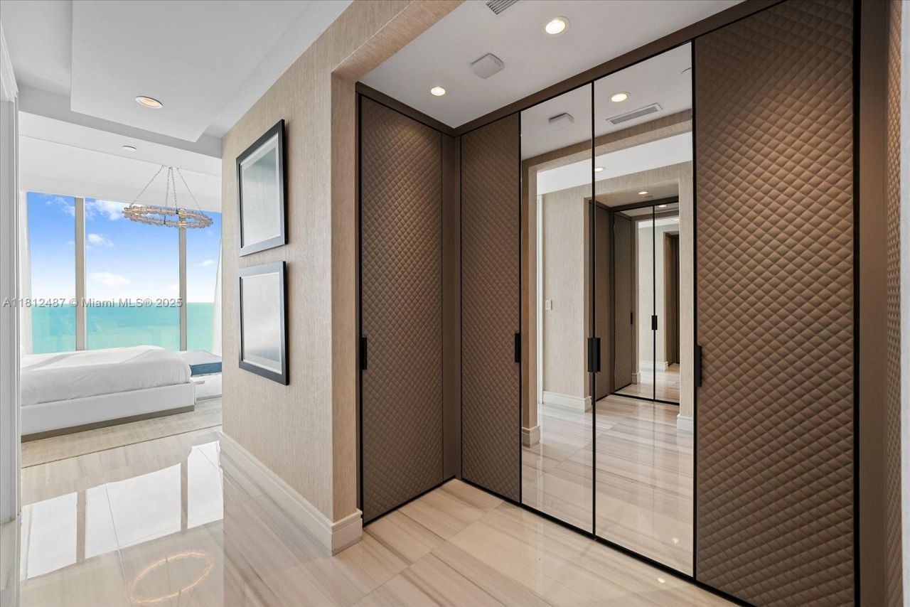 17901 Collins Ave, Unit 3004, Sunny Isles Beach, FL 33160 Photo