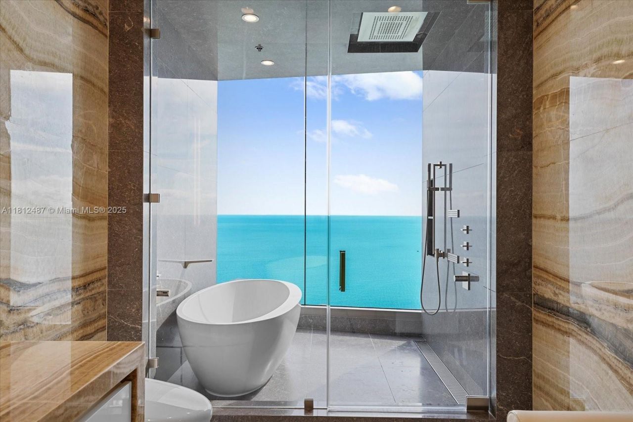 17901 Collins Ave, Unit 3004, Sunny Isles Beach, FL 33160 Photo