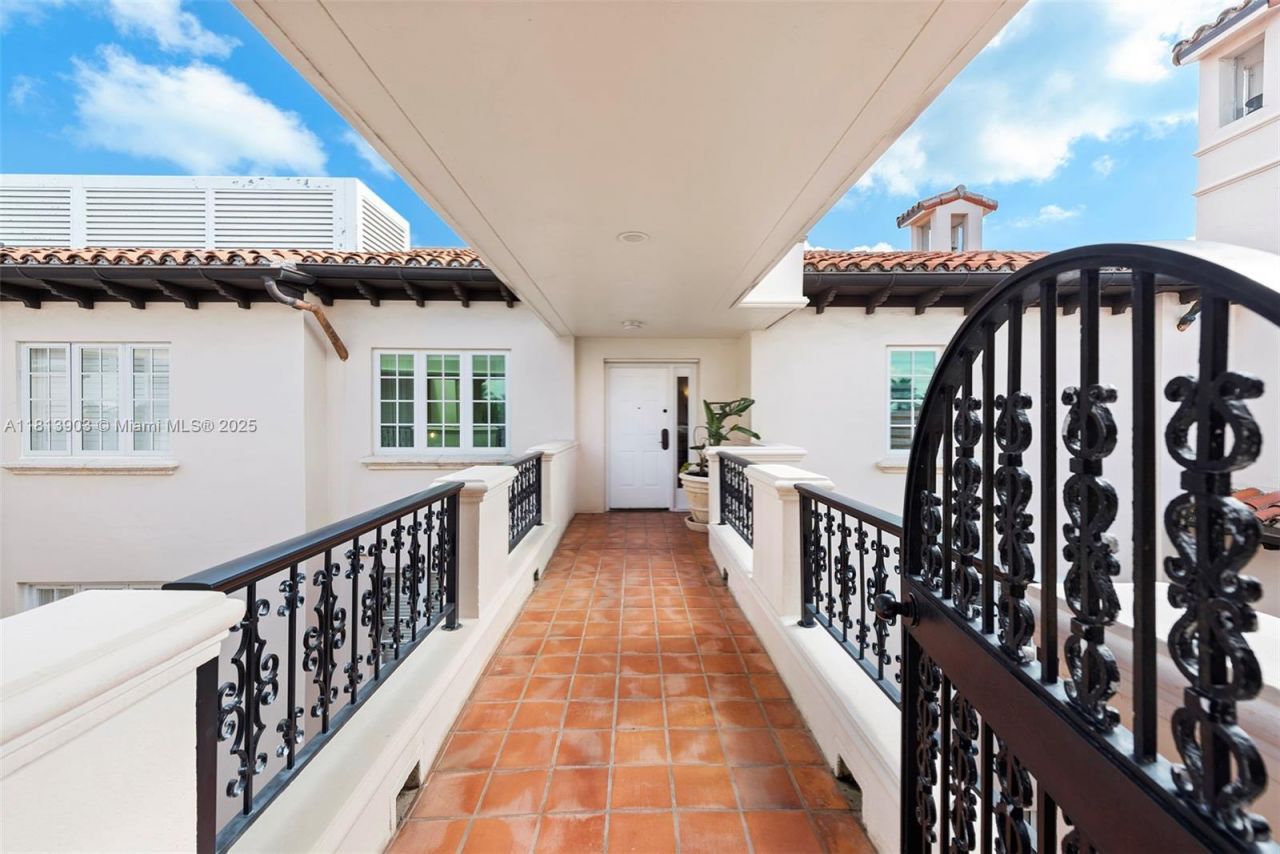 19253 Fisher Island Dr, Unit 19253, Miami Beach, FL 33109 Photo