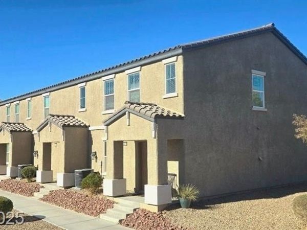 5209 Silica Chalk Avenue, Las Vegas, NV 89115